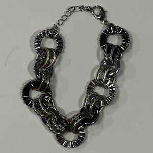 Lia Sophia - silver link bracelet
